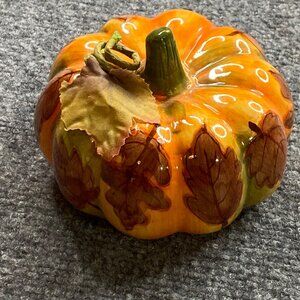 Halloween Hand-Painted Ceramic Pumpkin‎ Decor  Autumn Leaf Design Thanksgiving